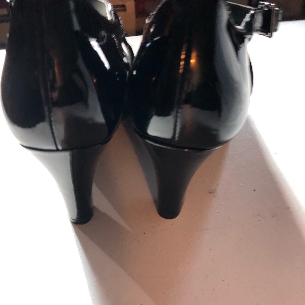 Gently loved Ciani Bernini heels size 8 - Picture 8 of 10